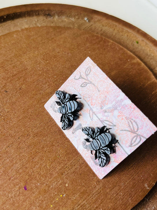 Blackout Bees (Stud)